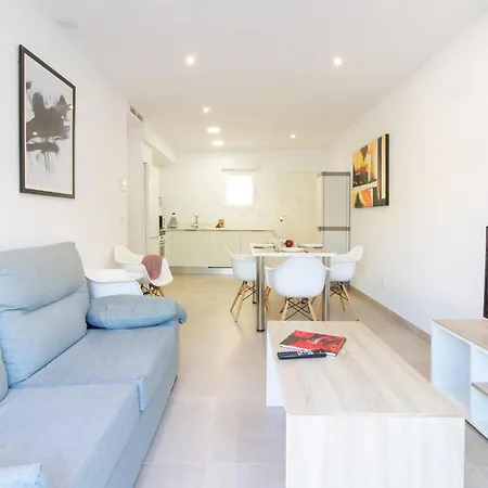 Apartamento Stunning In With Kitchen Dénia